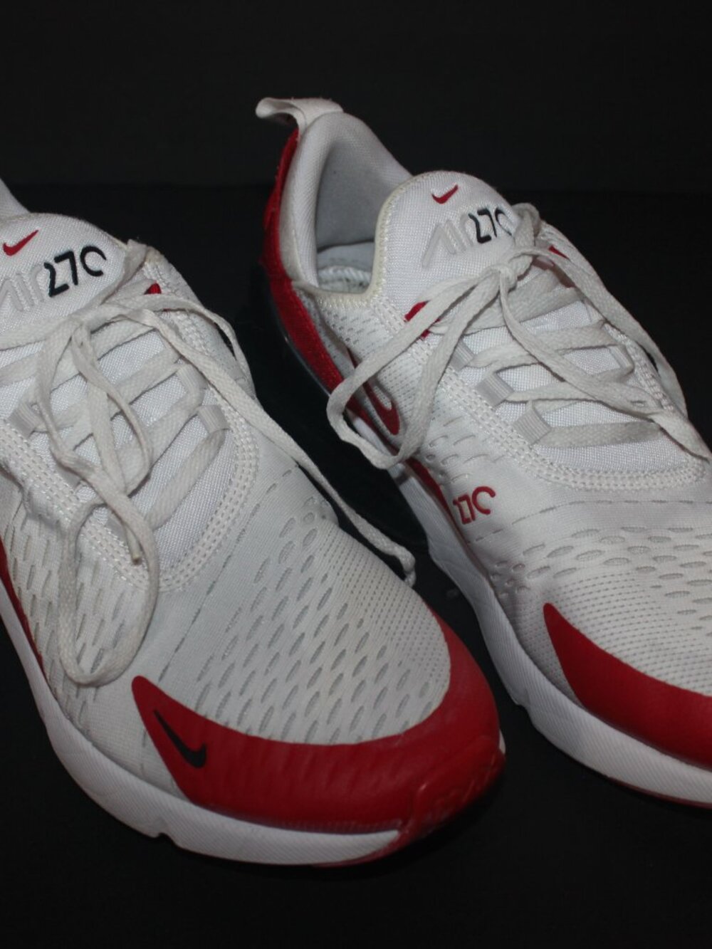NIKE MENS LIKE NEW AIR MAX 270 "WHITE ANTHRACITE UNIVERSITY RED" SZ. 10